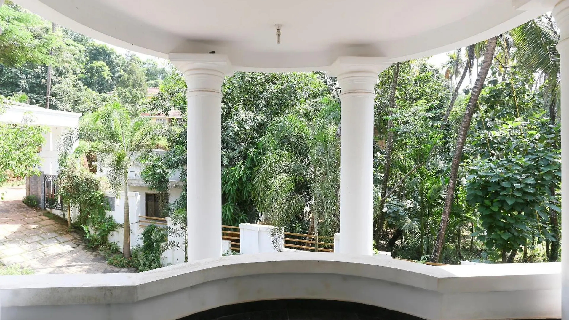 Hotel Oyo Flagship Sreedevi Garden Mattanur