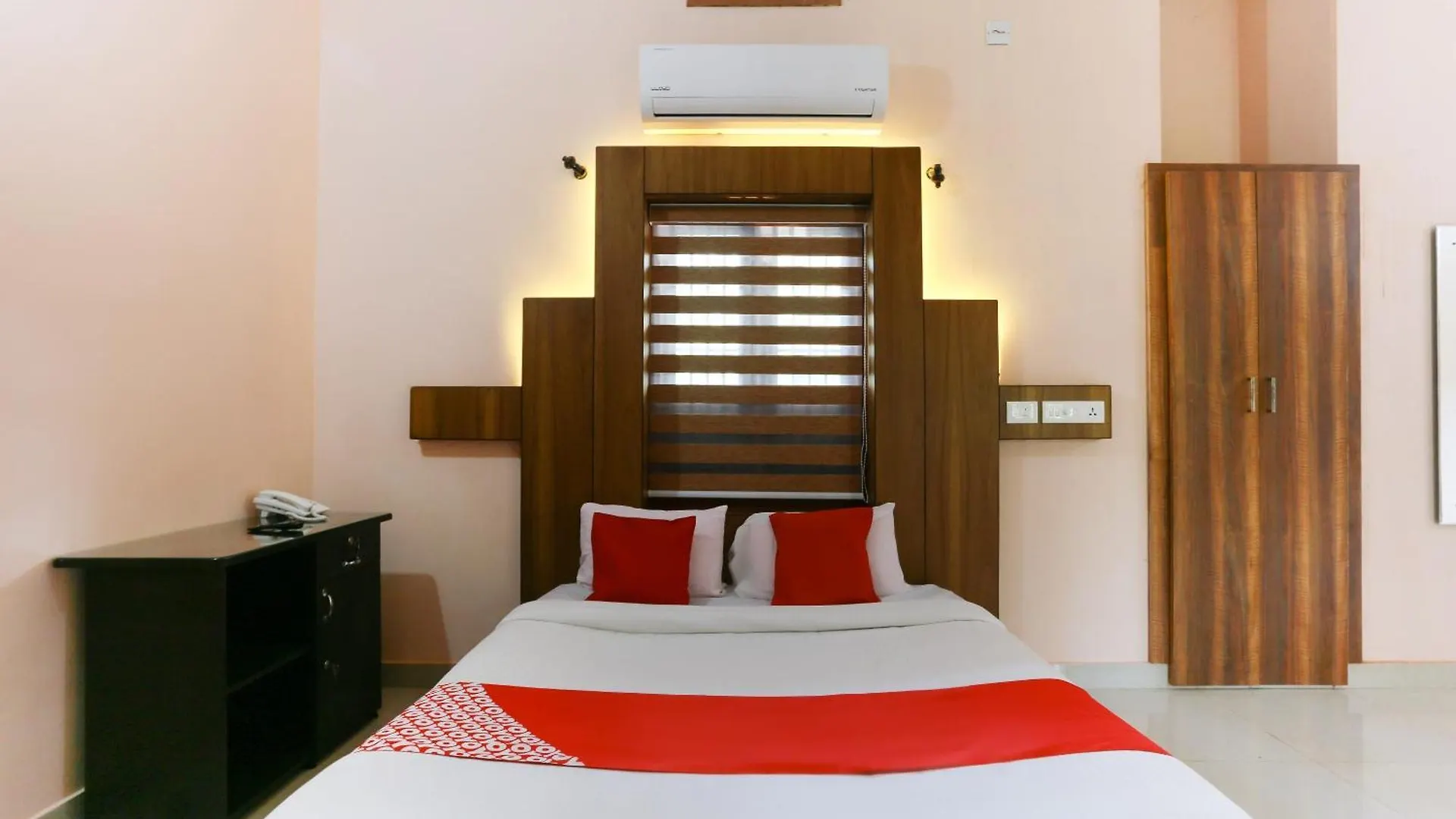Hotel Oyo Flagship Sreedevi Garden Mattanur Indie
